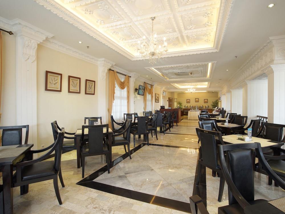 D'Salvatore Boutique Hotel Yogyakarta Maguwo Luaran gambar
