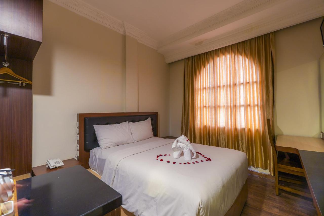 D'Salvatore Boutique Hotel Yogyakarta Maguwo Luaran gambar