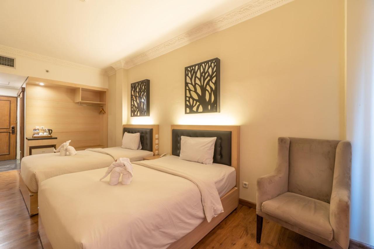 D'Salvatore Boutique Hotel Yogyakarta Maguwo Luaran gambar