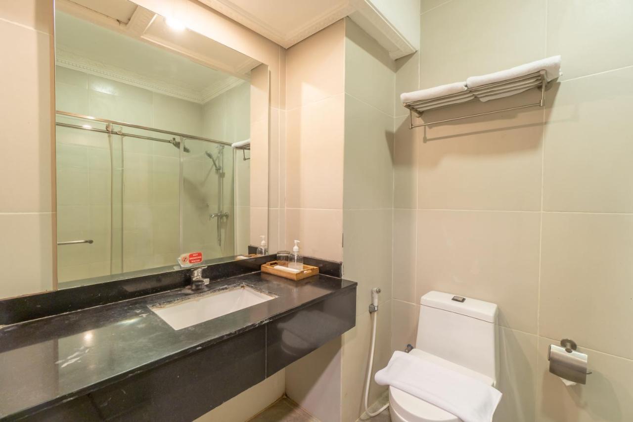 D'Salvatore Boutique Hotel Yogyakarta Maguwo Luaran gambar