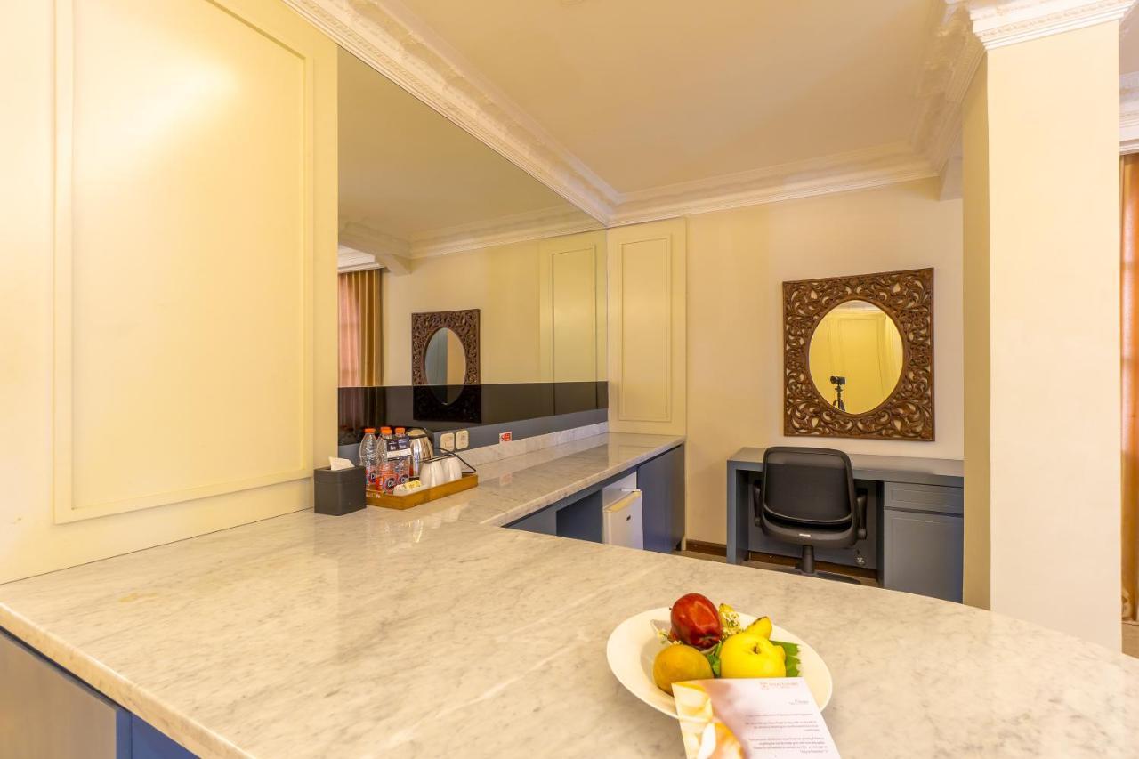 D'Salvatore Boutique Hotel Yogyakarta Maguwo Luaran gambar