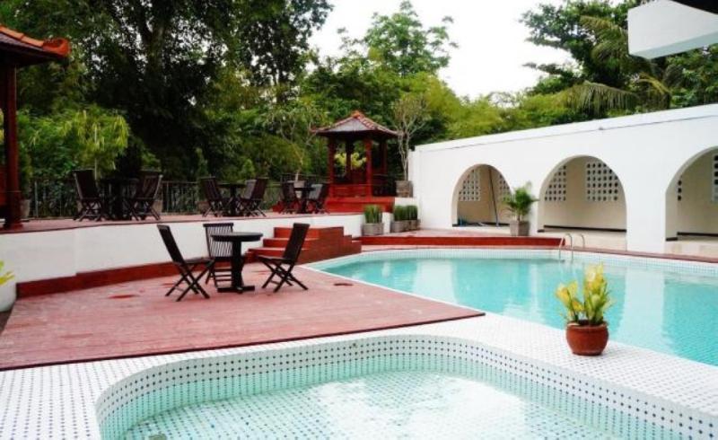 D'Salvatore Boutique Hotel Yogyakarta Maguwo Luaran gambar