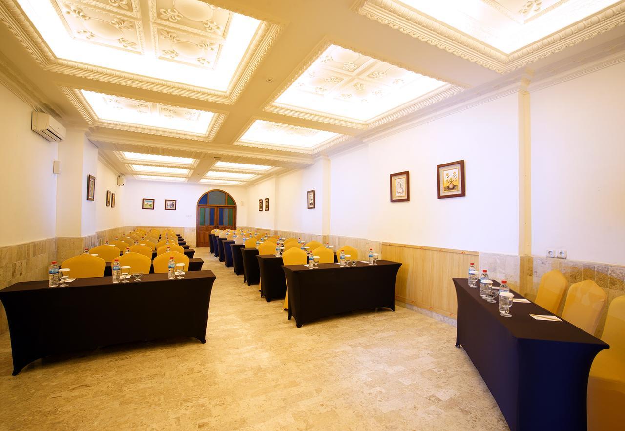 D'Salvatore Boutique Hotel Yogyakarta Maguwo Luaran gambar