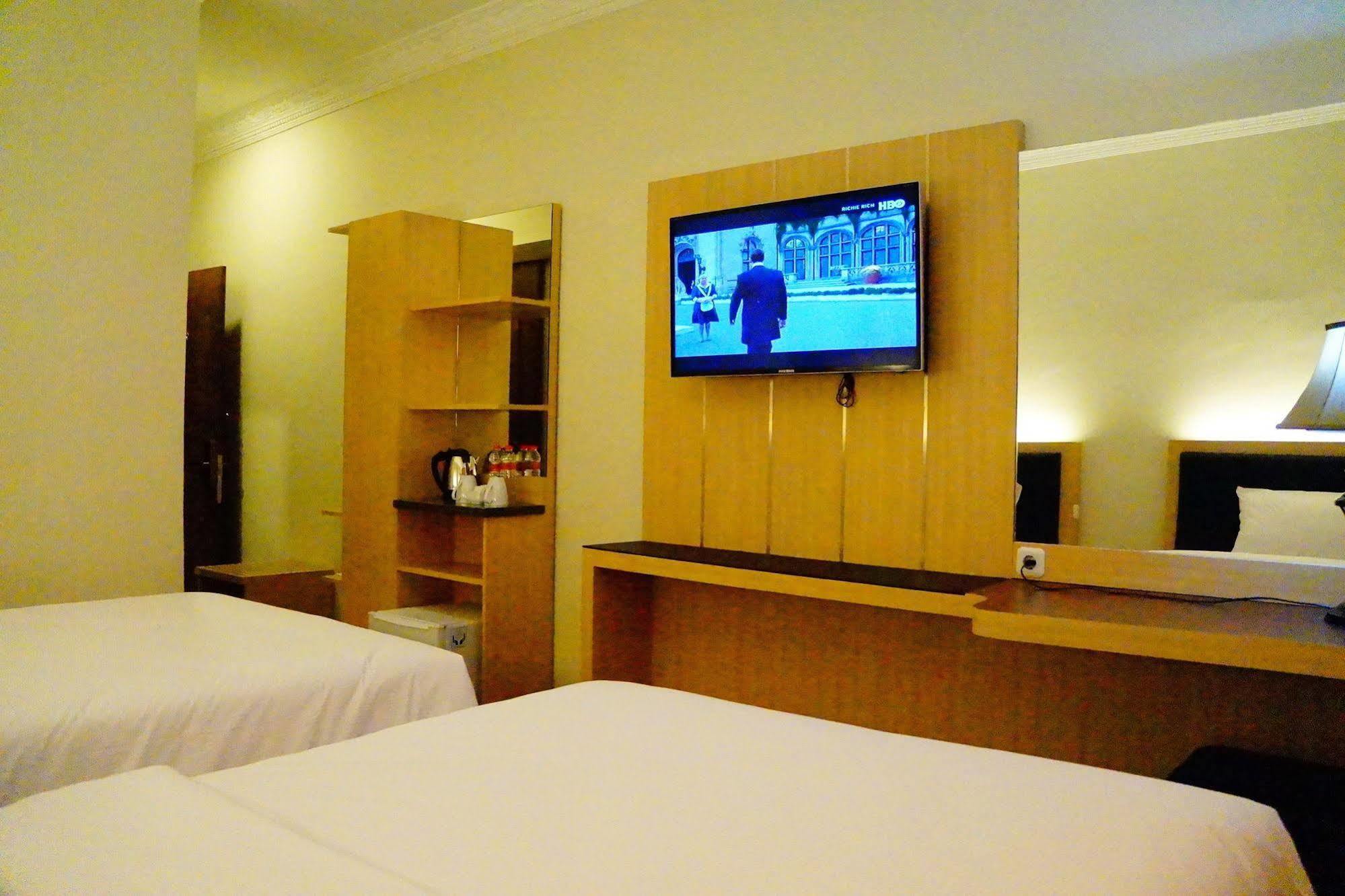 D'Salvatore Boutique Hotel Yogyakarta Maguwo Luaran gambar