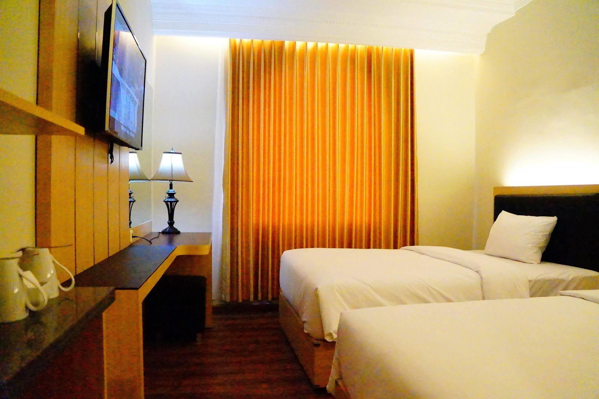 D'Salvatore Boutique Hotel Yogyakarta Maguwo Luaran gambar